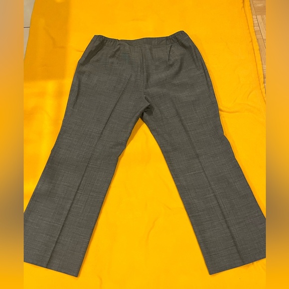 Talbots straight leg trousers / dressy pants w/ stretchy waist. Grey. 18W - Picture 9 of 13